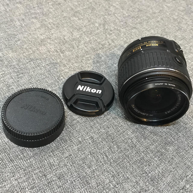 Nikon(ニコン)のAF-S DX NIKKOR 18-55mm f/3.5-5.6G VR II スマホ/家電/カメラのカメラ(レンズ(ズーム))の商品写真