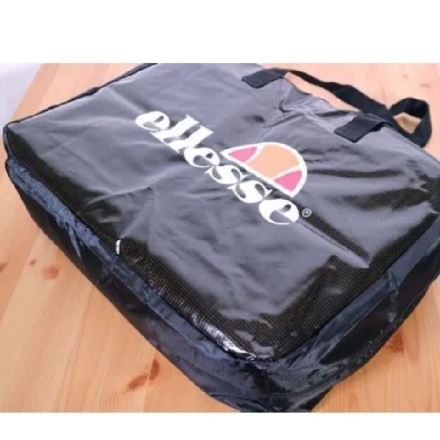 ellesse(エレッセ)の未使用　エレッセ 超特大収納バッグ レディースのバッグ(トートバッグ)の商品写真