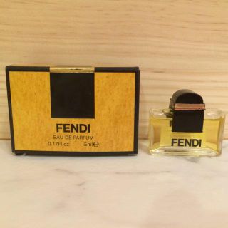 フェンディ(FENDI)のフェンディ ミニ香水 5ml(香水(女性用))