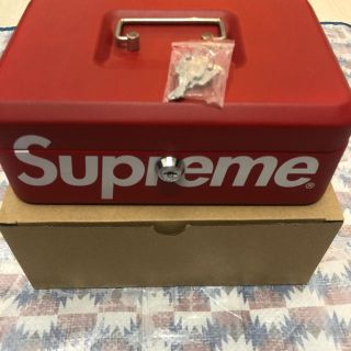 シュプリーム(Supreme)の17AW Supreme Lock Box(小物入れ)