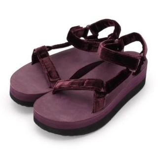 ビューティアンドユースユナイテッドアローズ(BEAUTY&YOUTH UNITED ARROWS)のTeva   ベロア(サンダル)