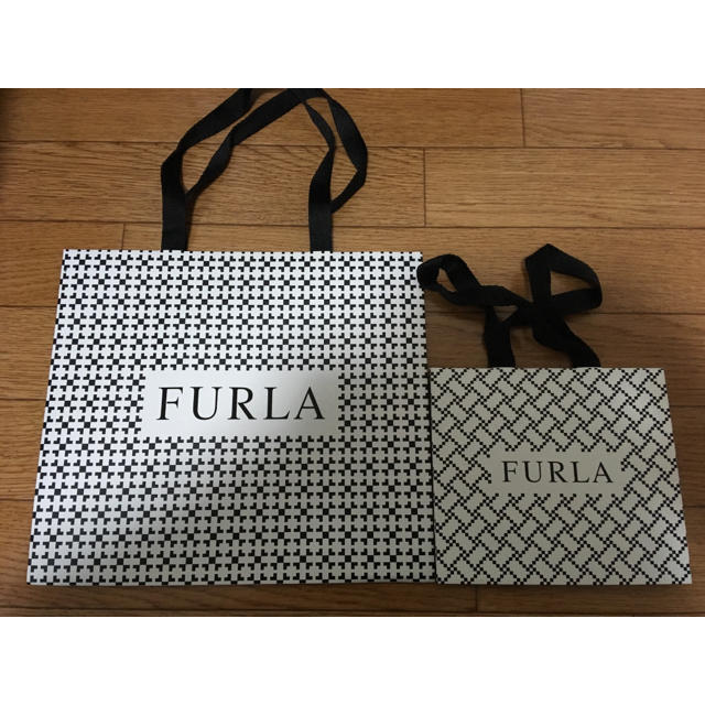 Furla(フルラ)のフルラ FURLA 紙袋 ショップバック レディースのバッグ(ショップ袋)の商品写真