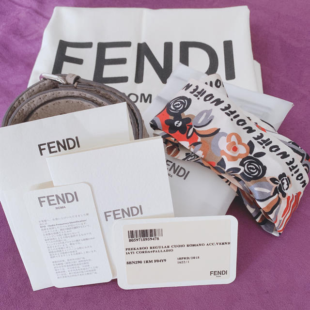 FENDI(フェンディ)のbird様専用です　FENDIフェンディ★ピーカブーセレリア レディースのバッグ(ハンドバッグ)の商品写真