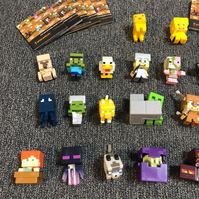 トラディショナルウェザーウエア マインクラフト ミニフィギュア詰合せ ミニブック付き ゲームキャラクター マインクラフト モブヘッド ミニフィギュア 8体セット コンプセット