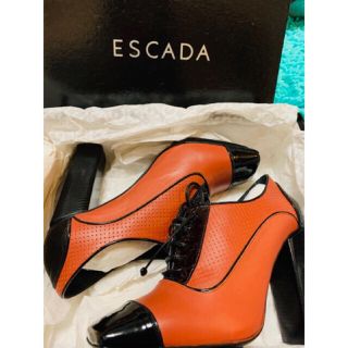 エスカーダ(ESCADA)の新品！エスカーダ　ブーティー箱付き(ブーティ)