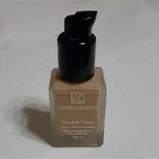 エスティローダー(Estee Lauder)のエスティーローダー　ダブルウェア　リキッドファンデーション　ダブルウエア(ファンデーション)