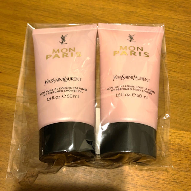 Yves Saint Laurent Beaute(イヴサンローランボーテ)のYSLイブサンローラン  モンパリ ボディーローション&シャワーオイル コスメ/美容のボディケア(ボディローション/ミルク)の商品写真