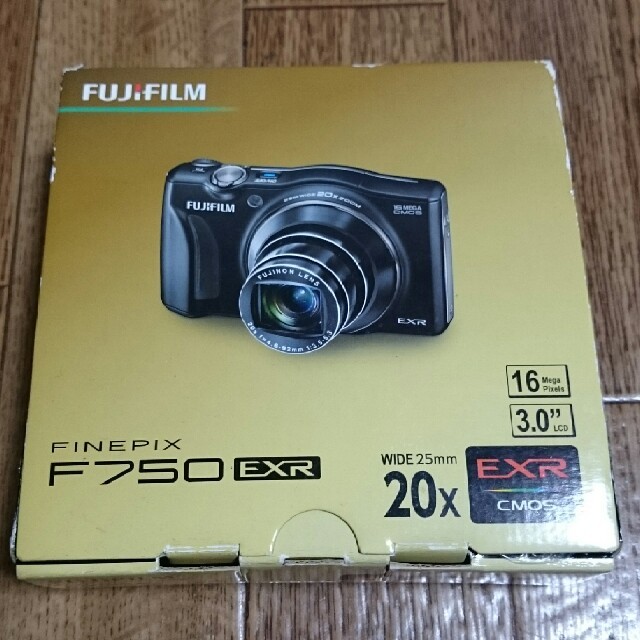 富士フイルム(フジフイルム)の富士フイルム FINPIX F750EXR スマホ/家電/カメラのカメラ(コンパクトデジタルカメラ)の商品写真