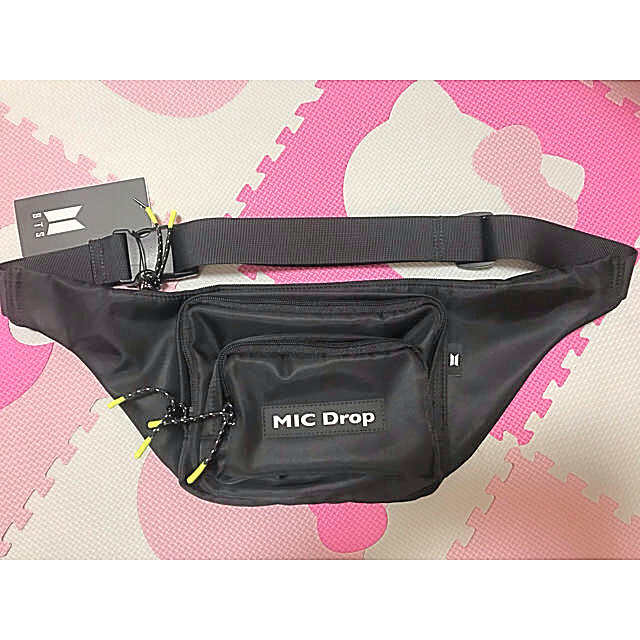 防弾少年団(BTS)(ボウダンショウネンダン)のMICDROP  HIPSACK メンズのバッグ(ウエストポーチ)の商品写真