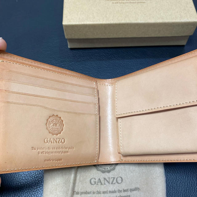 GANZO(ガンゾ)の期間限定値下げ！美品 ガンゾ コードバン 小銭入り付二つ折り財布 グリーン メンズのファッション小物(折り財布)の商品写真