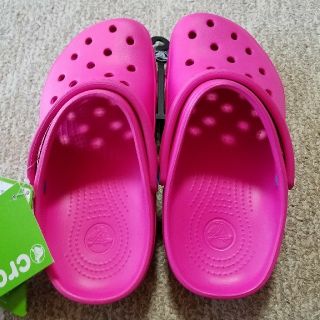 クロックス(crocs)の【定価以下】クロックス　21㌢　ピンク(サンダル)