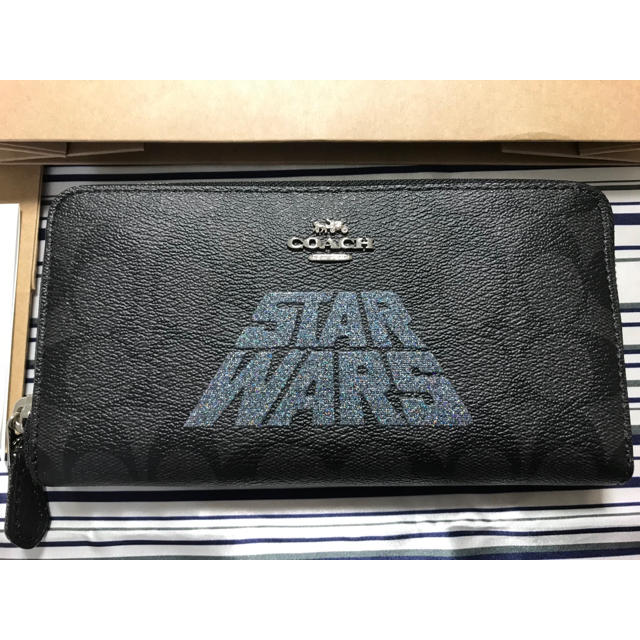 COACH(コーチ)の✨限定品✨【STAR WARS × COACH】長財布 F88589 レディースのファッション小物(財布)の商品写真