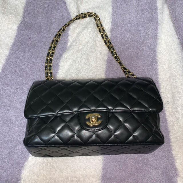 CHANEL ショルダーバック