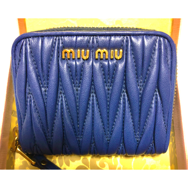 miumiu コインケース マテラッセ ネイビー