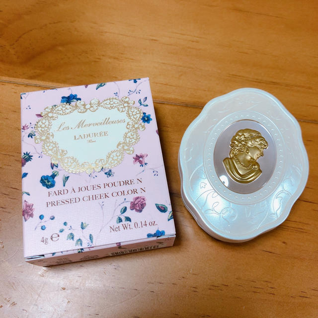 LADUREE(ラデュレ)の【新品未使用】LADUREE プレストチークカラーN 17 コスメ/美容のベースメイク/化粧品(チーク)の商品写真