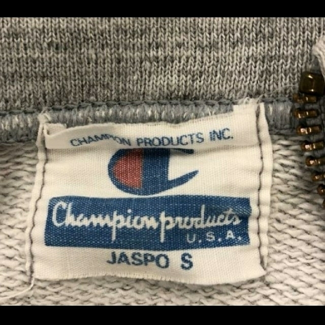 Champion(チャンピオン)のChampion　古着　状態良好　ハーフジップアップ　グレーカラー レディースのトップス(パーカー)の商品写真