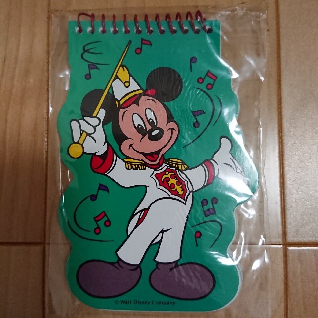 Disney ディズニー ミッキー 劇レア メモ帳の通販 By そらさんぽ S Shop ディズニーならラクマ