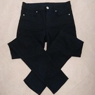 エイチアンドエム(H&M)の ブラック スキニー(スキニーパンツ)