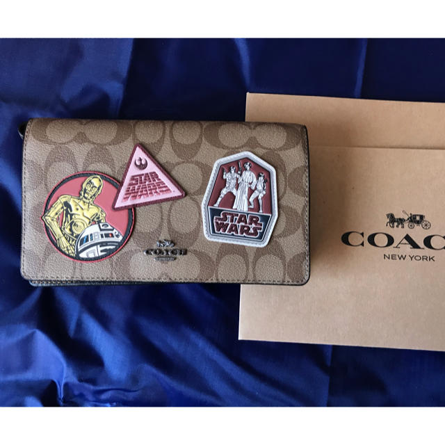 COACH(コーチ)のコーチ×スターウォーズ  ショルダー 長財布 メンズのファッション小物(長財布)の商品写真