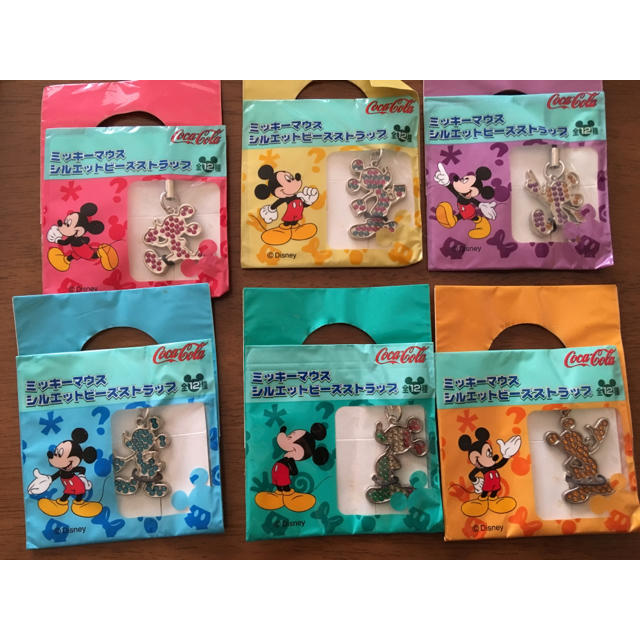 Disney(ディズニー)のミッキーマウス シルエットビーズストラップ エンタメ/ホビーのおもちゃ/ぬいぐるみ(キャラクターグッズ)の商品写真