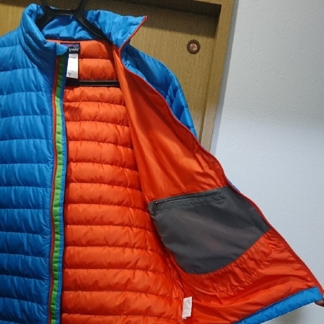 patagonia(パタゴニア)のパタゴニア ダウンジャケット Mサイズ メンズのジャケット/アウター(ダウンジャケット)の商品写真