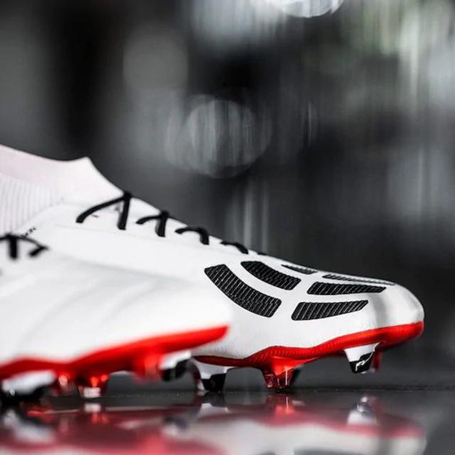 adidas(アディダス)のPredator Mania 19.1 FG スパイク プレデター マニア スポーツ/アウトドアのサッカー/フットサル(シューズ)の商品写真