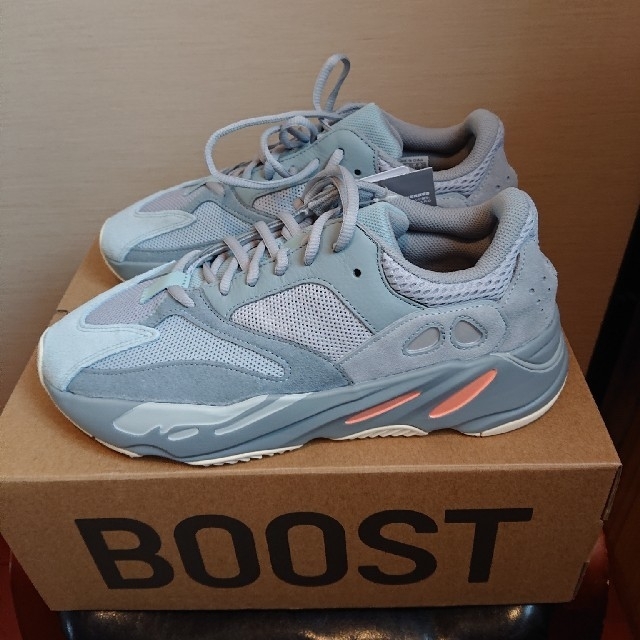 adidas(アディダス)のAdidas YEEZY BOOT 700 メンズの靴/シューズ(スニーカー)の商品写真