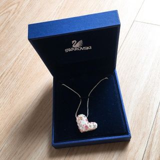 スワロフスキー(SWAROVSKI)のSWAROVSKI ハートネックレス(ネックレス)