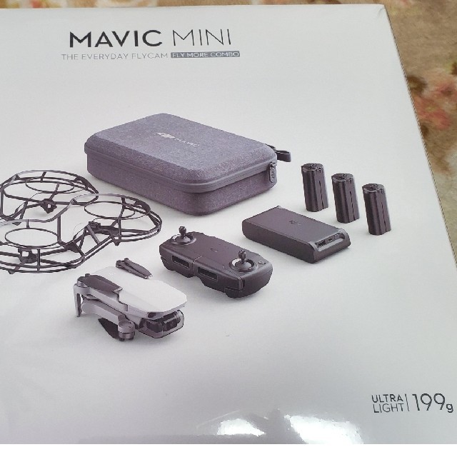 感謝の声続々! dji MAVIC MINI フライモアコンボ おまけ付き 航空機