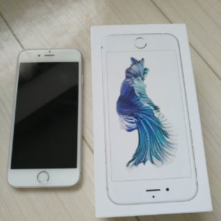 アイフォーン(iPhone)のiPhone6s　シルバー　UQモバイル専用機種(スマートフォン本体)