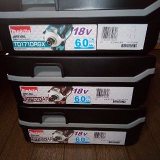 マキタ(Makita)のしょさんさん専用　Makita マキタ TD171Dインパクトドライバー(工具)