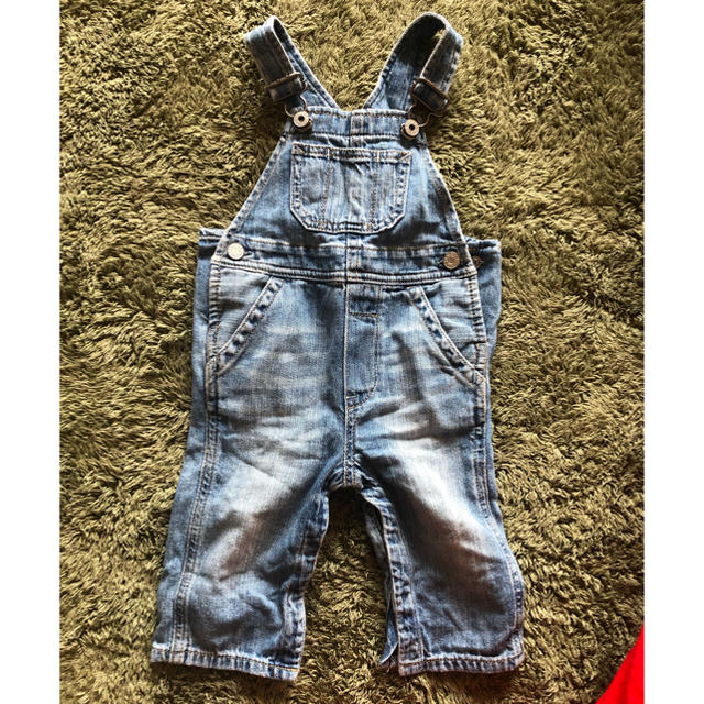 babyGAP(ベビーギャップ)のbabyGAP デニムオーバーオール キッズ/ベビー/マタニティのベビー服(~85cm)(パンツ)の商品写真