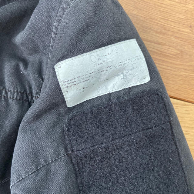 UNDERCOVER(アンダーカバー)のアンダーカバー undercover アーミーブルゾン サイズ2 黒 メンズのジャケット/アウター(ブルゾン)の商品写真