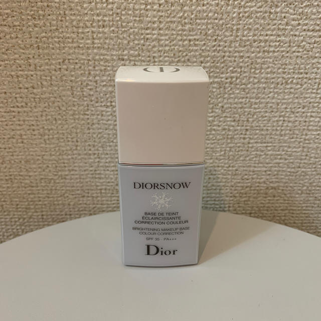 Dior(ディオール)のDior スノーメイクアップベース UV35(ブルー)30ml コスメ/美容のベースメイク/化粧品(化粧下地)の商品写真