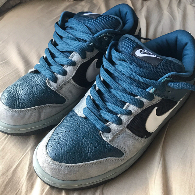 NIKE(ナイキ)のNIKE DUNK LOW PRO SB FUTURA SHARK ダンク メンズの靴/シューズ(スニーカー)の商品写真