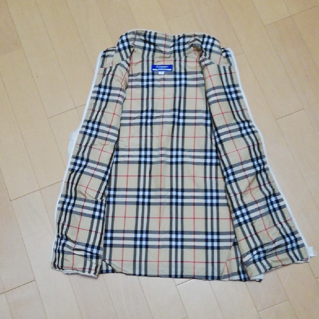 BURBERRY BLUE LABEL(バーバリーブルーレーベル)のバーバリーのベスト レディースのトップス(ベスト/ジレ)の商品写真