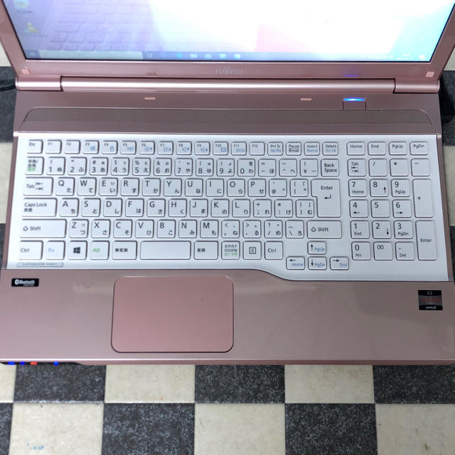 安心の富士通ノートパソコン Windows10 ピンクー