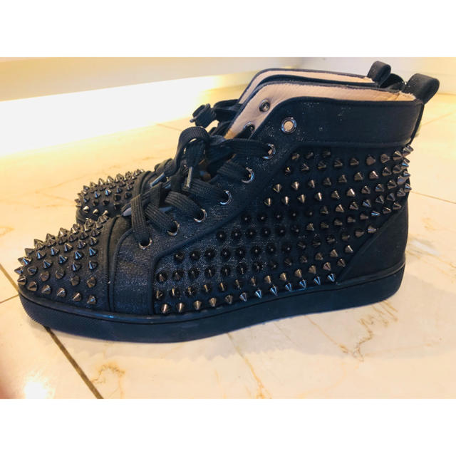高品質の激安 Christian Louboutin - ルブタン スニーカー 美品