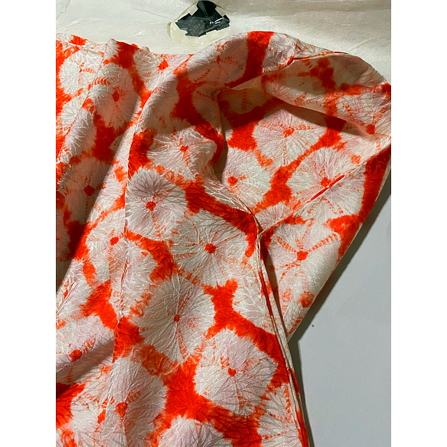 総絞り　朱色　長襦袢 レディースの水着/浴衣(着物)の商品写真
