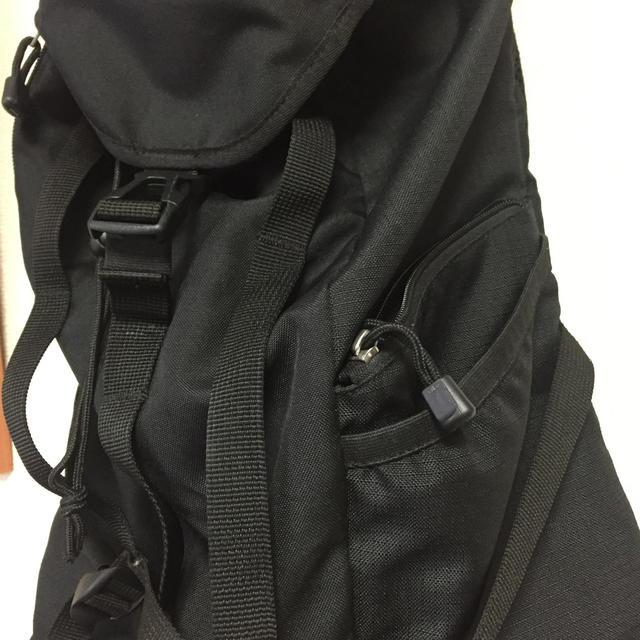 UNIQLO(ユニクロ)のUNIQLO バッグパック リュック ブラック大容量 レディースのバッグ(リュック/バックパック)の商品写真