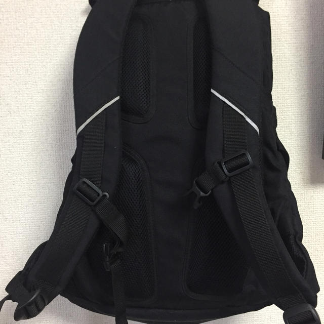 UNIQLO(ユニクロ)のUNIQLO バッグパック リュック ブラック大容量 レディースのバッグ(リュック/バックパック)の商品写真