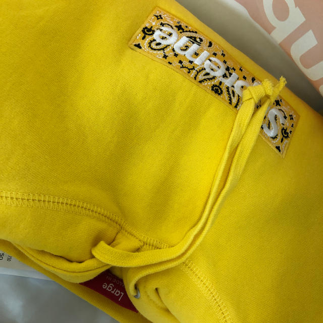 Supreme(シュプリーム)のsupreme box logo hooded yellow L メンズのトップス(パーカー)の商品写真