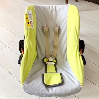 ニホンイクジ(日本育児)の日本育児　チャイルドシート　新生児〜乳児用(自動車用チャイルドシート本体)