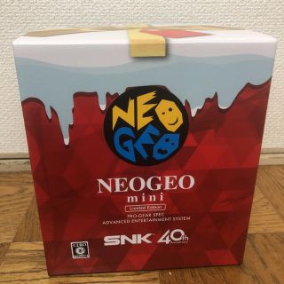 ネオジオ(NEOGEO)のネオジオミニ クリスマス版(家庭用ゲーム機本体)