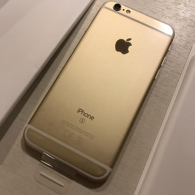 Apple(アップル)のiPhone6 s gold 新品未使用 スマホ/家電/カメラのスマートフォン/携帯電話(スマートフォン本体)の商品写真