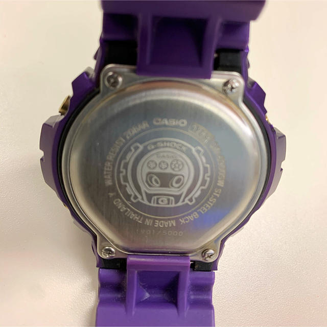 G-SHOCK(ジーショック)のG-SHOCK DW-6900SW  メンズの時計(腕時計(デジタル))の商品写真