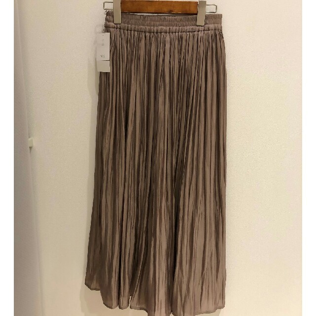 ViS(ヴィス)の【専用】VIS シャイニー プリーツスカート レディースのスカート(ロングスカート)の商品写真