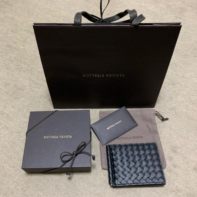 新品 ボッテガヴェネタ 二つ折り財布 マネークリップ付き 財布 BOTTEGA