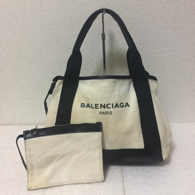 【BALENCIAGA】トートバッグ★　カバス　キャンバス生地  黒×白バッグ色