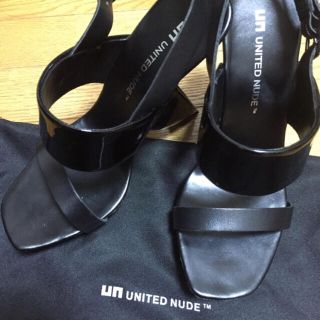 ルシェルブルー(LE CIEL BLEU)の【ぎゅうにゅう様専用】united nude サンダル(サンダル)